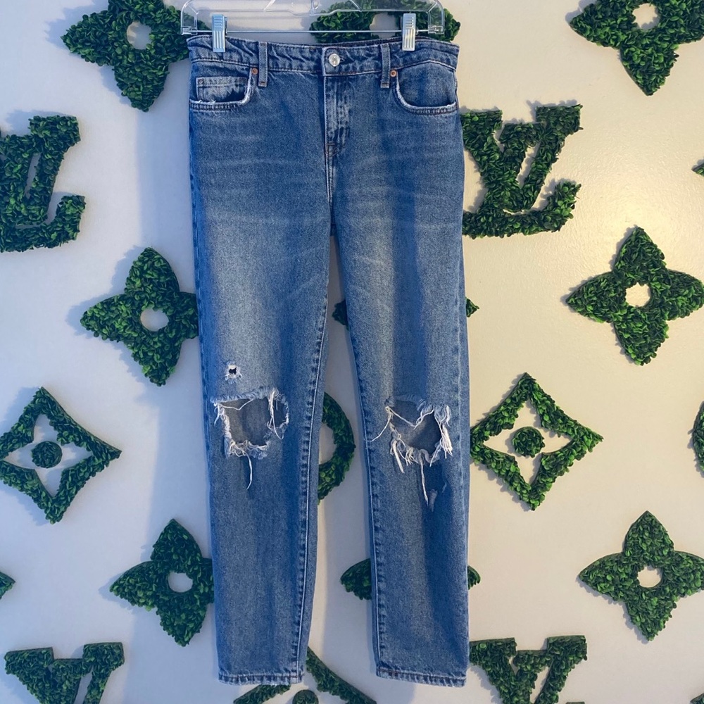 Ripped Mom Jeans